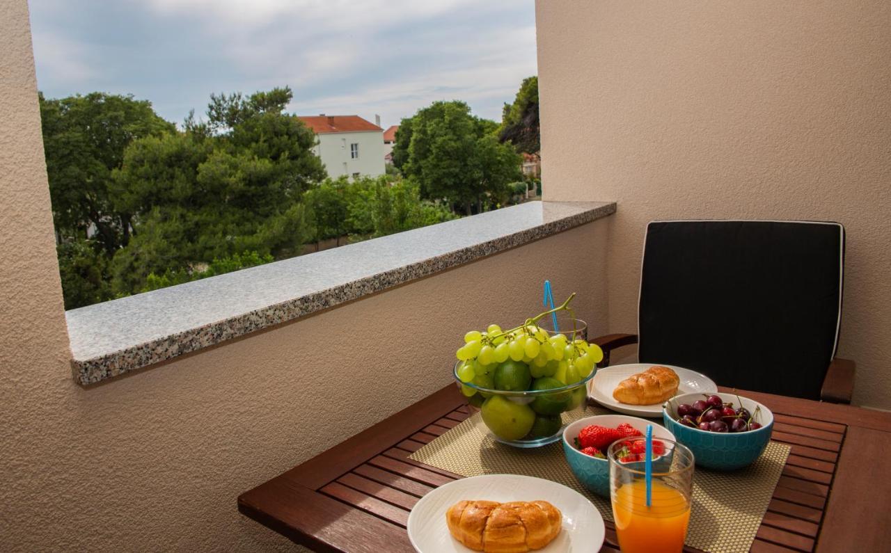 Iadertina Apartment Zadar Bagian luar foto