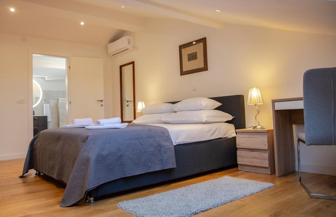 Iadertina Apartment Zadar Bagian luar foto