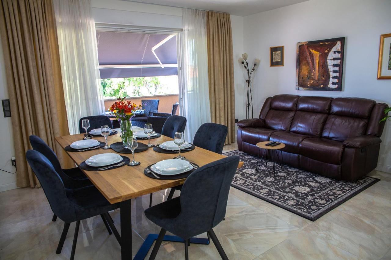 Iadertina Apartment Zadar Bagian luar foto